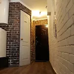 двухуровневые с балконом на греческой