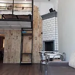 двухуровневые с балконом на греческой Apartment *