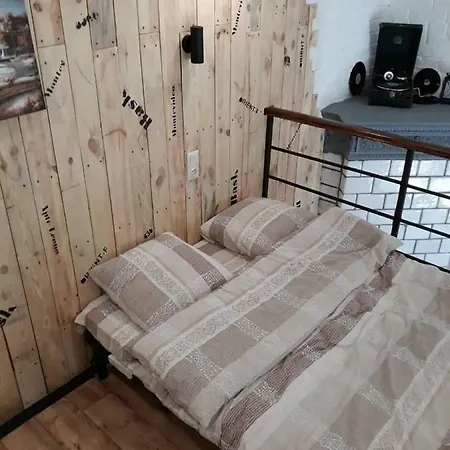 Apartment Двухуровневые Апартаменты С Балконом На Греческой